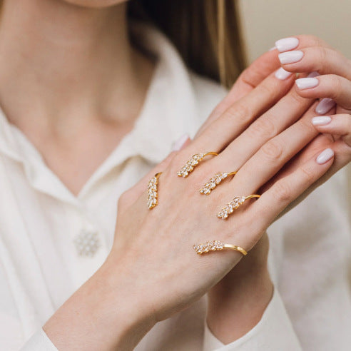 Women Stylish Leaf-shaped Bracelet - trendenvioshop