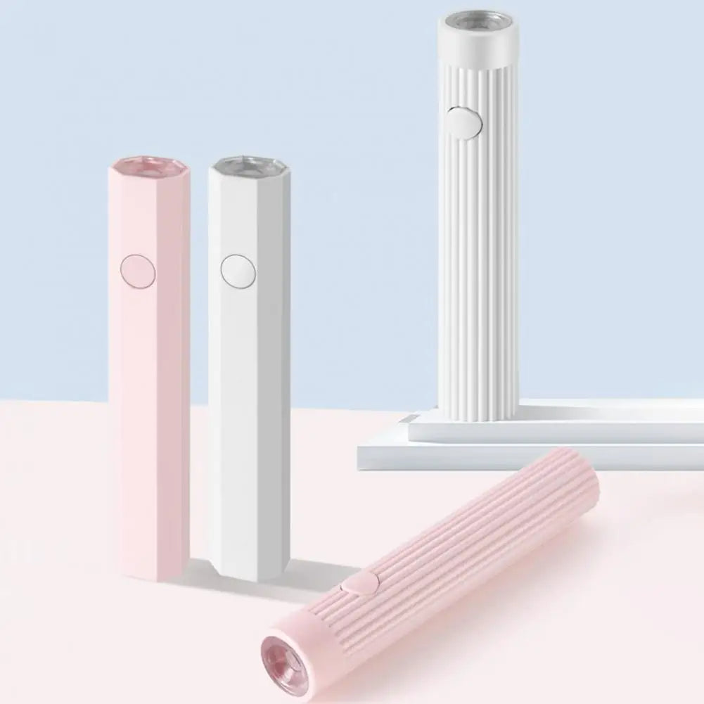 Handheld gel nail curing light with lightweight ergonomic design