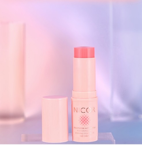 Light Lip Gloss