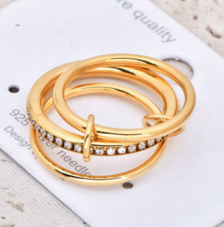 Edelstahlring mit gestapelten Diamanten und Verschleißelementen