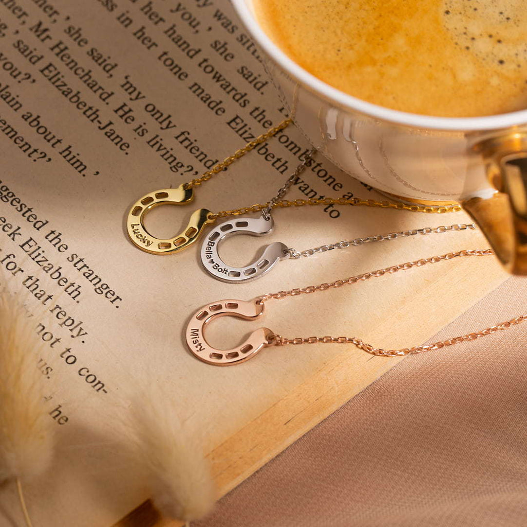 Horseshoe U-Shaped Necklace