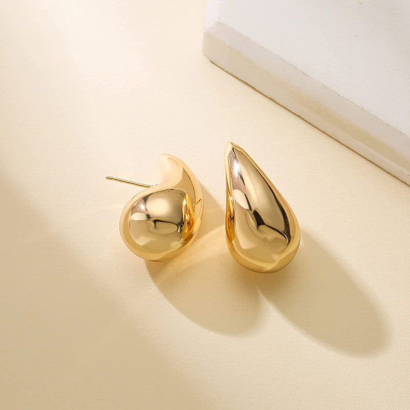 Cold Wind Stud Earrings