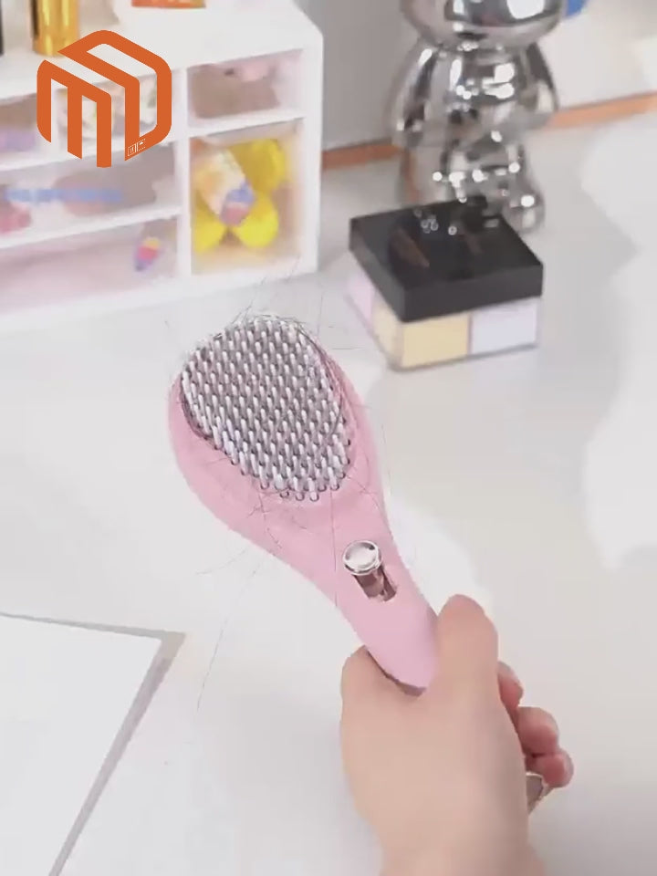 مشط قابل للسحب لتنظيف فروة الرأس