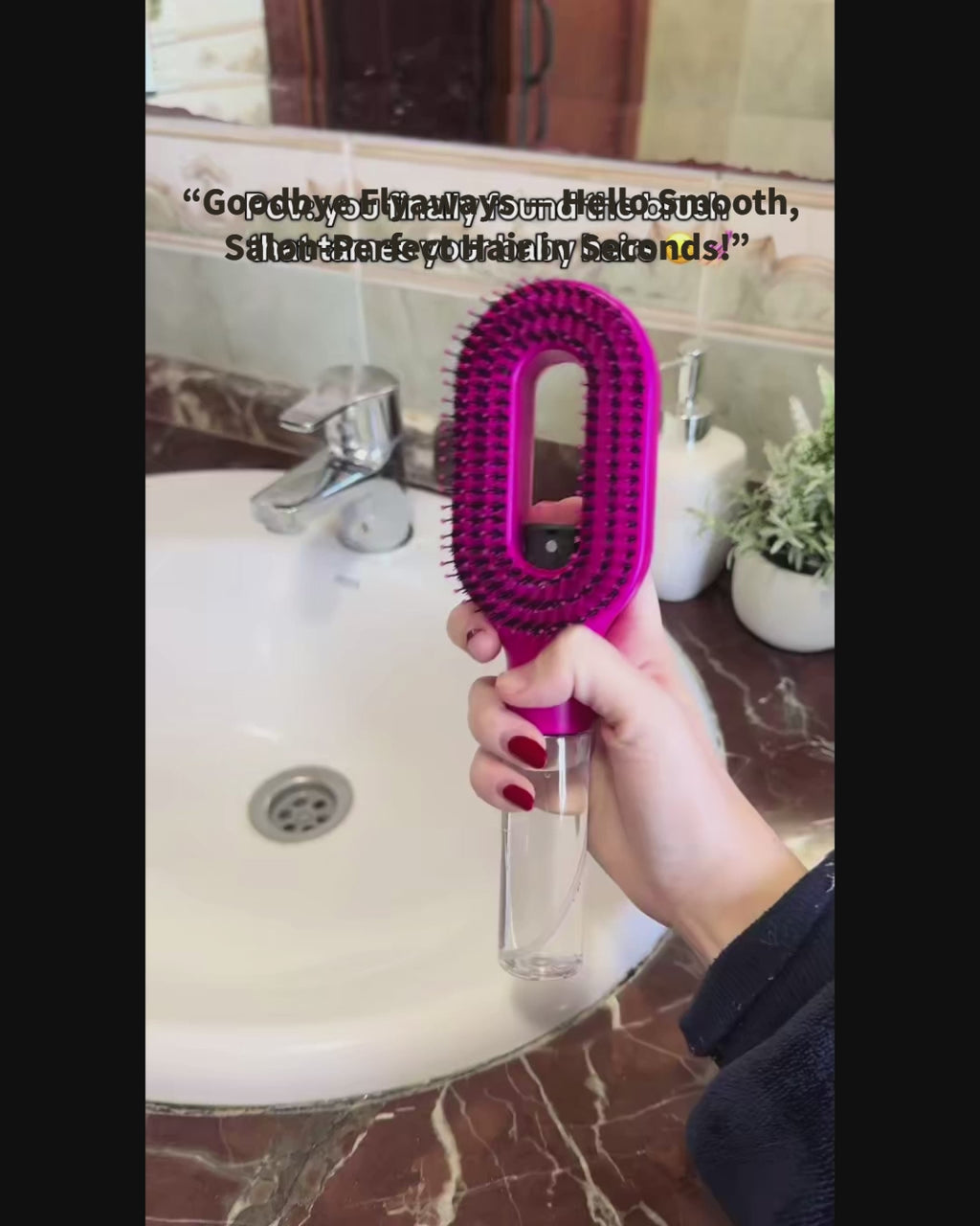 Spray anti-fly hair comb demonstration showing hair smoothing and moisturizing spray function
