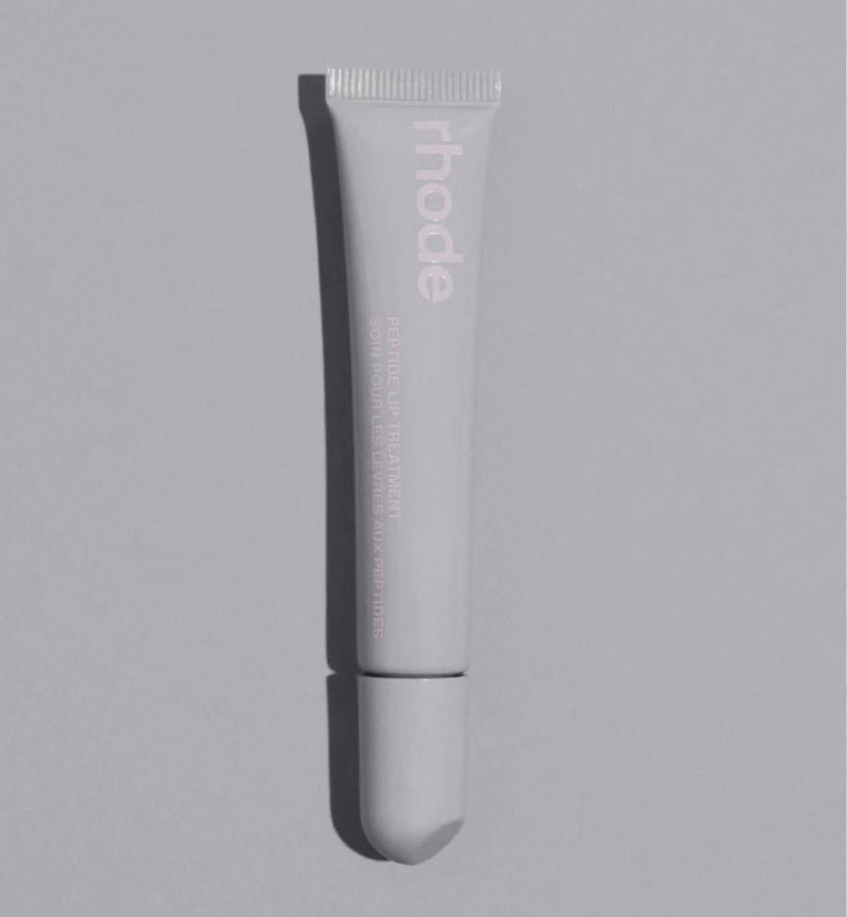Professional lip glaze for soft and elegant lip styling